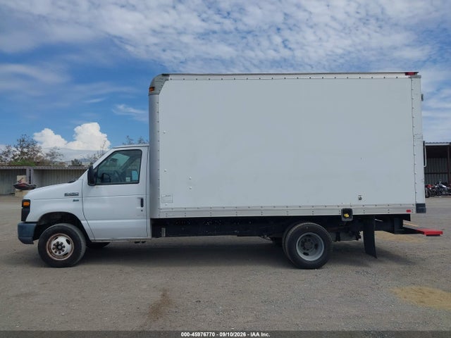 2013 Ford E-450 Cutaway მანქანა იყიდება აუქციონზე, vin: 1FDXE4FL2DDB26461, აუქციონის ნომერი: 45976770