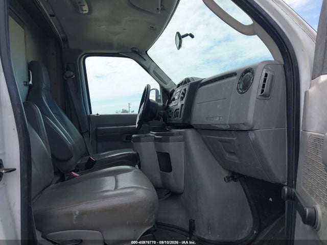 2013 Ford E-450 Cutaway მანქანა იყიდება აუქციონზე, vin: 1FDXE4FL2DDB26461, აუქციონის ნომერი: 45976770