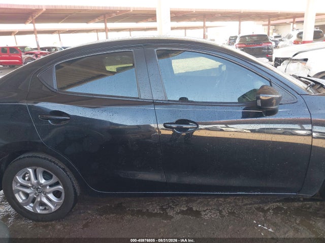3MYDLBYV1JY333160 Toyota YARIS IA