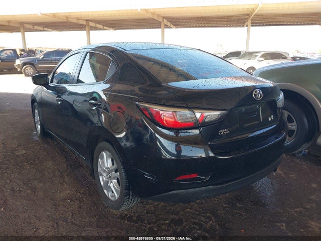 3MYDLBYV1JY333160 Toyota YARIS IA