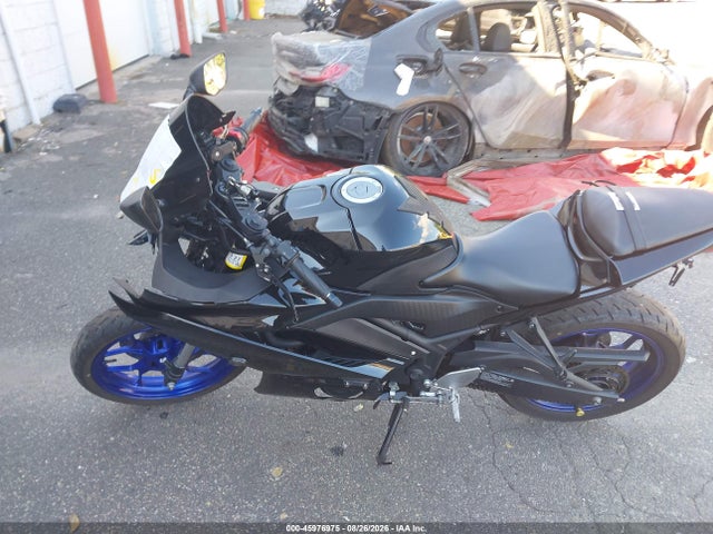 Yamaha Yzfr3 A 2021 MH3RH18Y5MK007828 Image 13
