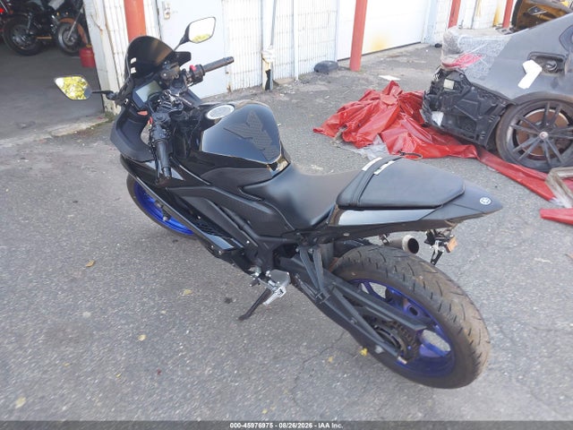 Yamaha Yzfr3 A 2021 MH3RH18Y5MK007828 Image 3