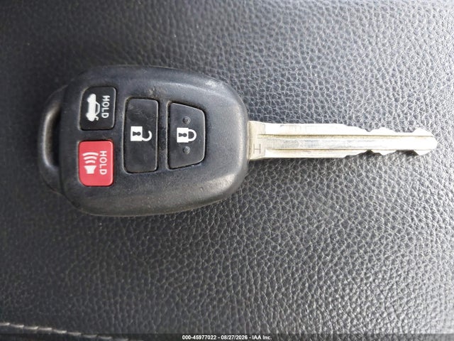 45977022 :رقم المزاد ، 5YFBURHE0FP235806 vin ، 2015 Toyota Corolla S Plus مزاد بيع