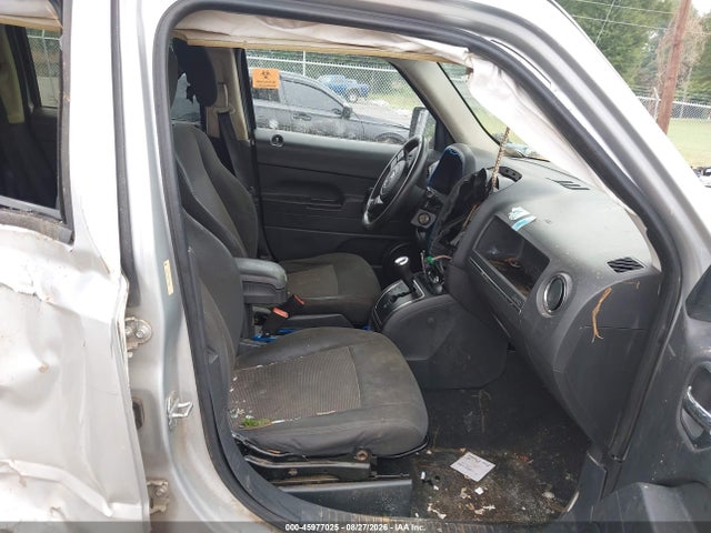 45977025 :رقم المزاد ، 1J4NT1GA9BD236086 vin ، 2011 Jeep Patriot Sport مزاد بيع