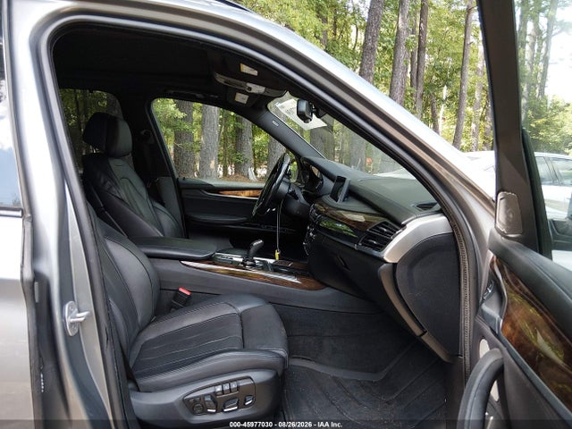 2015 Bmw X5 Xdrive50i მანქანა იყიდება აუქციონზე, vin: 5UXKR6C54F0J75383, აუქციონის ნომერი: 45977030