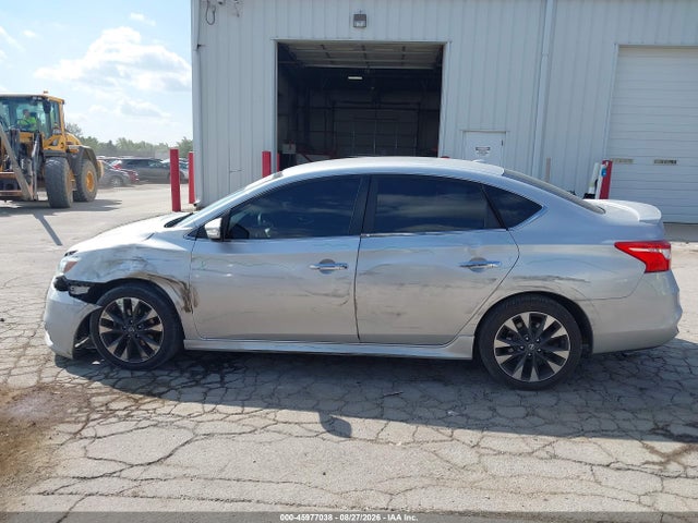 2016 Nissan Sentra Sr მანქანა იყიდება აუქციონზე, vin: 3N1AB7AP9GY221635, აუქციონის ნომერი: 45977038