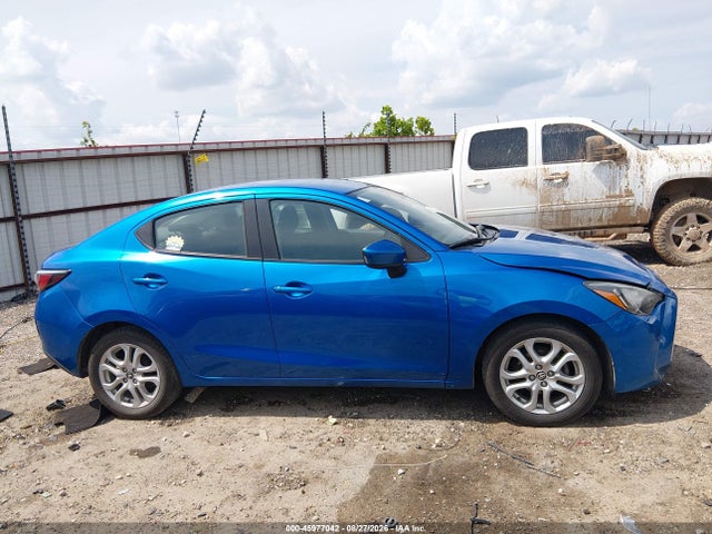 45977042 :رقم المزاد ، 3MYDLBYV6JY305192 vin ، 2018 Toyota Yaris Ia مزاد بيع