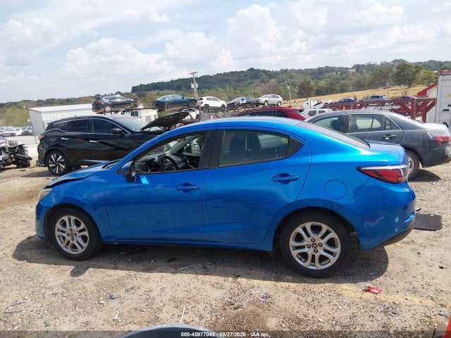 45977042 :رقم المزاد ، 3MYDLBYV6JY305192 vin ، 2018 Toyota Yaris Ia مزاد بيع