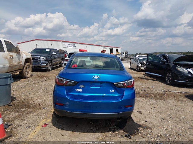 45977042 :رقم المزاد ، 3MYDLBYV6JY305192 vin ، 2018 Toyota Yaris Ia مزاد بيع