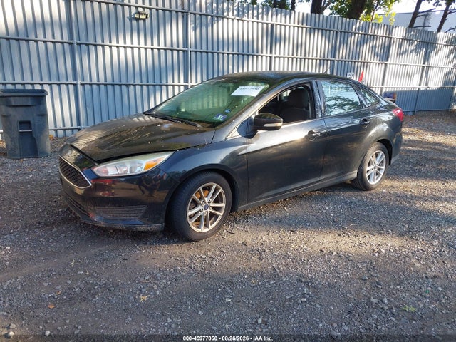 2015 Ford Focus Se მანქანა იყიდება აუქციონზე, vin: 1FADP3F23FL242494, აუქციონის ნომერი: 45977050