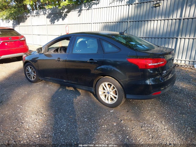 2015 Ford Focus Se მანქანა იყიდება აუქციონზე, vin: 1FADP3F23FL242494, აუქციონის ნომერი: 45977050