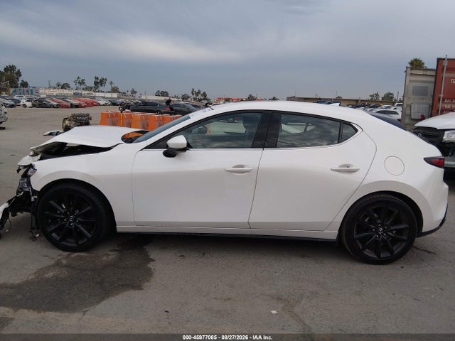 Mazda Mazda3 Premium 2021 JM1BPAML6M1345242 Image 14