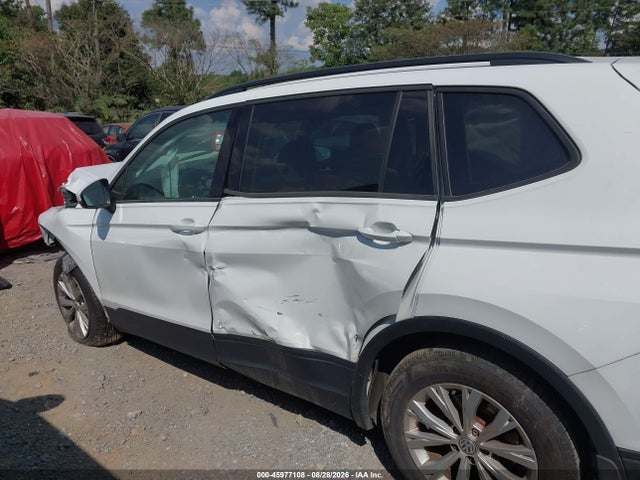 2018 Volkswagen Tiguan 2.0t S მანქანა იყიდება აუქციონზე, vin: 3VV1B7AX1JM083814, აუქციონის ნომერი: 45977108