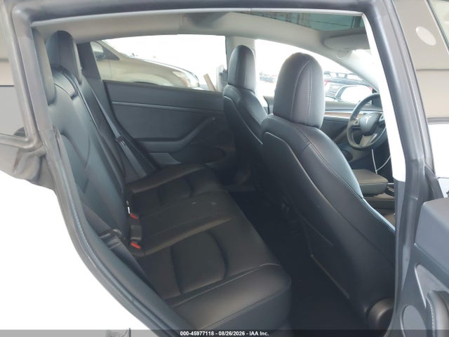 45977118 :رقم المزاد ، 5YJ3E1EB0NF126527 vin ، 2022 Tesla Model 3 Long Range Dual Motor All-wheel Drive مزاد بيع