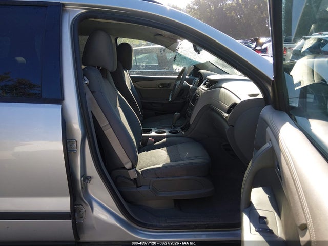 Продаж на аукціоні авто 2017 Chevrolet Traverse Ls, vin: 1GNKRFED5HJ116157, номер лоту: 45977120
