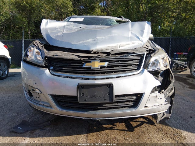 Продаж на аукціоні авто 2017 Chevrolet Traverse Ls, vin: 1GNKRFED5HJ116157, номер лоту: 45977120