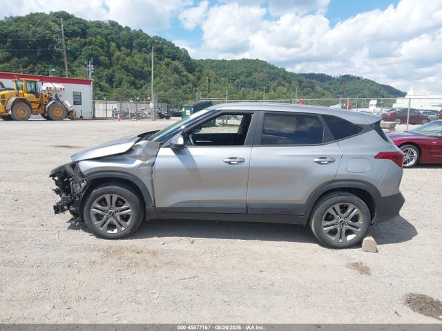 Продажа на аукционе авто 2023 Kia Seltos Lx, vin: KNDEPCAA0P7456723, номер лота: 45977167