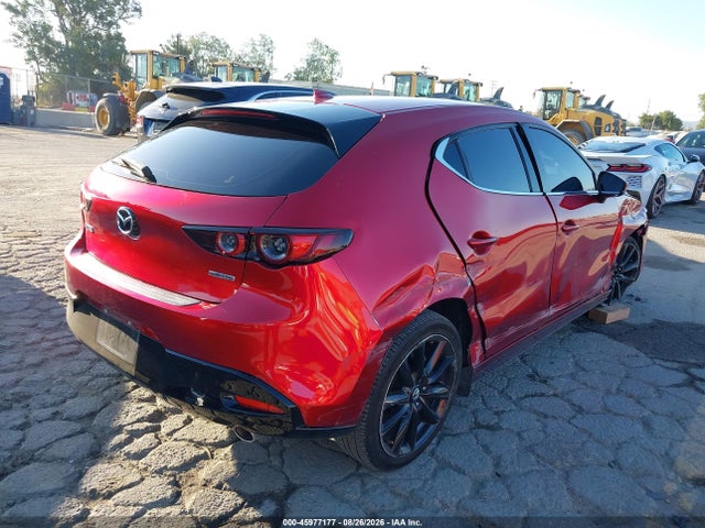 Mazda Mazda3 Premium Package 2019 JM1BPANM9K1141975 Image 4