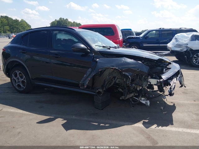 Продаж на аукціоні авто 2023 Alfa Romeo Stelvio Ti Awd, vin: ZASPAKBN0P7D52844, номер лоту: 45977204