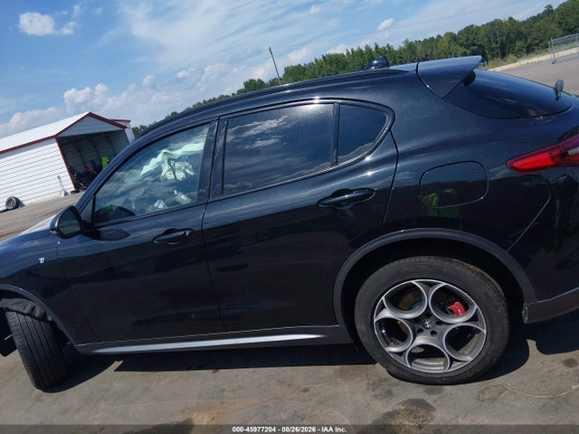 Продаж на аукціоні авто 2023 Alfa Romeo Stelvio Ti Awd, vin: ZASPAKBN0P7D52844, номер лоту: 45977204