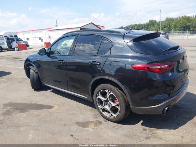 Продаж на аукціоні авто 2023 Alfa Romeo Stelvio Ti Awd, vin: ZASPAKBN0P7D52844, номер лоту: 45977204