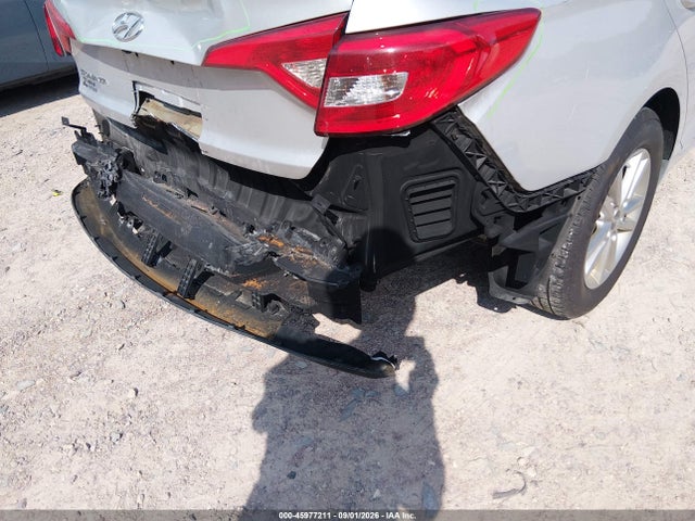 Продажа на аукционе авто 2016 Hyundai Sonata Se, vin: 5NPE24AFXGH272949, номер лота: 45977211