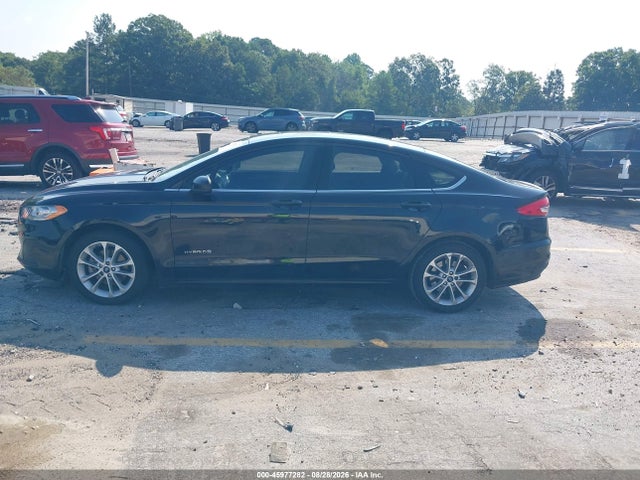 Auction sale of the 2019 Ford Fusion Hybrid Se, vin: 3FA6P0LU1KR109208, lot number: 45977282