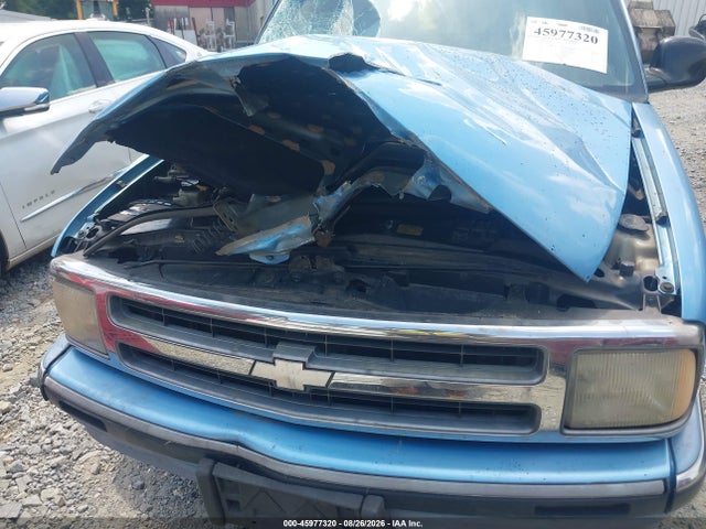 1997 Chevrolet Blazer Ls მანქანა იყიდება აუქციონზე, vin: 1GNCS13W0V2168933, აუქციონის ნომერი: 45977320
