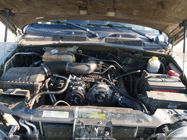 45977370 :رقم المزاد ، 1J4GL38K15W638835 vin ، 2005 Jeep Liberty Renegade مزاد بيع