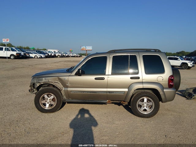 45977370 :رقم المزاد ، 1J4GL38K15W638835 vin ، 2005 Jeep Liberty Renegade مزاد بيع