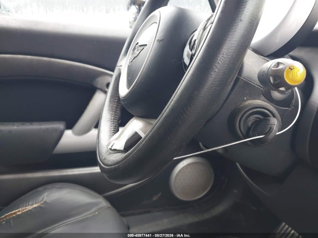 45977441 :رقم المزاد ، WMWRE33415TD98608 vin ، 2005 Mini Cooper S مزاد بيع