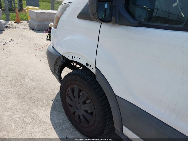 1FTYE2CM1HKA70735 Ford Transit-150