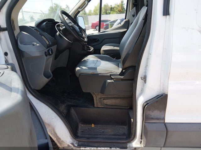1FTYE2CM1HKA70735 Ford Transit-150