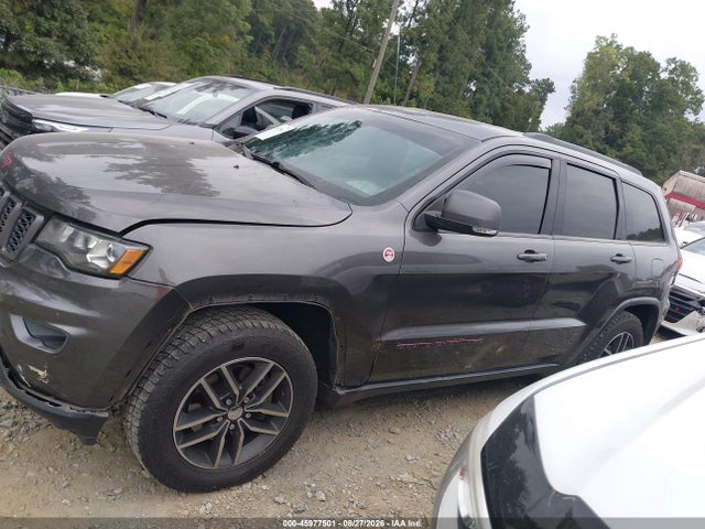 45977501 :رقم المزاد ، 1C4RJFLG2HC835012 vin ، 2017 Jeep Grand Cherokee Trailhawk 4x4 مزاد بيع