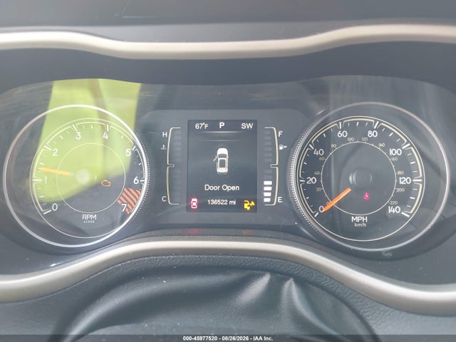 Продажа на аукционе авто 2015 Jeep Cherokee Latitude, vin: 1C4PJMCB7FW679674, номер лота: 45977520