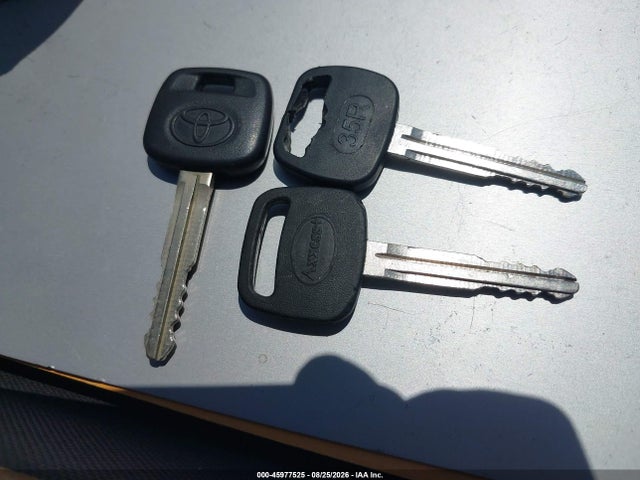 VNKKTUD30FA035417 Toyota YARIS L