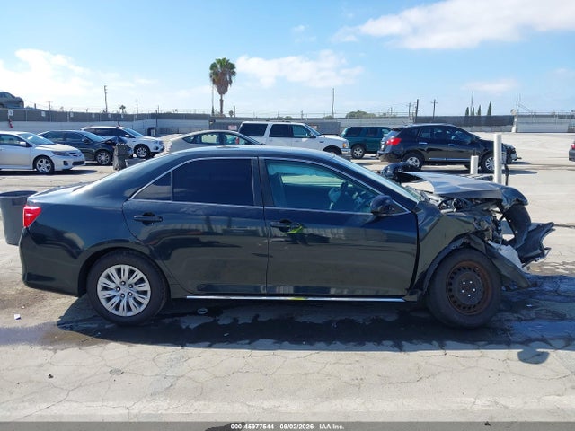 45977544 :رقم المزاد ، 4T1BF1FKXCU169375 vin ، 2012 Toyota Camry Le مزاد بيع
