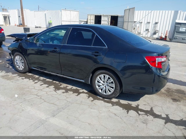 45977544 :رقم المزاد ، 4T1BF1FKXCU169375 vin ، 2012 Toyota Camry Le مزاد بيع