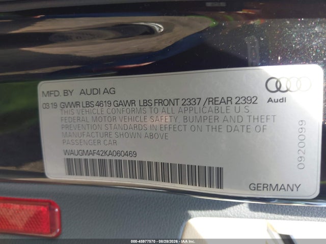 2019 Audi A4 40 Premium მანქანა იყიდება აუქციონზე, vin: WAUGMAF42KA060469, აუქციონის ნომერი: 45977570