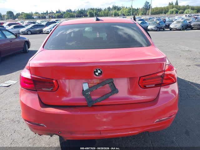 BMW 320i 2016 WBA8A9C53GK617030 Image 16