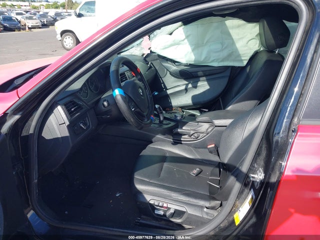 BMW 320i 2016 WBA8A9C53GK617030 Image 5