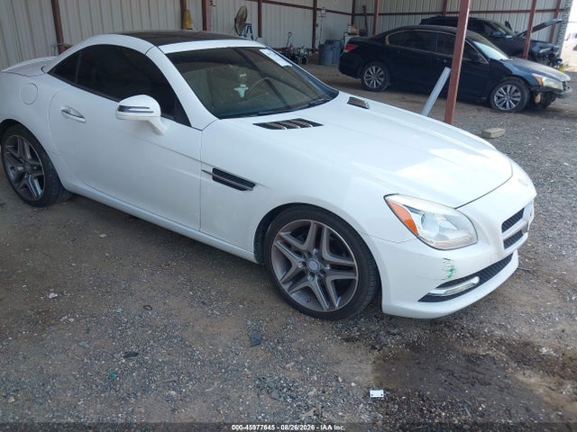45977645 :رقم المزاد ، WDDPK4HA0EF084246 vin ، 2014 Mercedes-benz Slk 250 مزاد بيع