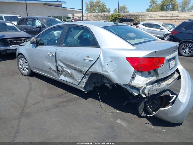 2013 Kia Forte Ex მანქანა იყიდება აუქციონზე, vin: KNAFU4A2XD5701916, აუქციონის ნომერი: 45977654