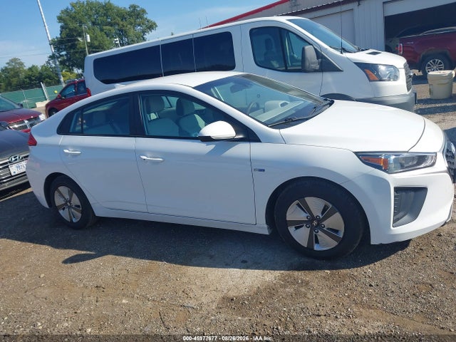 Продаж на аукціоні авто 2020 Hyundai Ioniq Hybrid Blue, vin: KMHC65LCXLU233018, номер лоту: 45977677