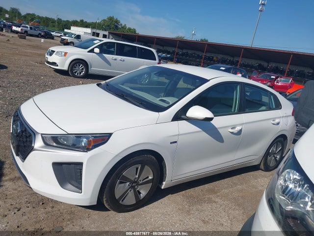 Продаж на аукціоні авто 2020 Hyundai Ioniq Hybrid Blue, vin: KMHC65LCXLU233018, номер лоту: 45977677