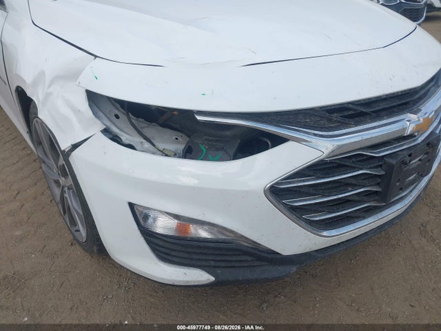 1G1ZE5ST3RF151530 Chevrolet Malibu Fwd 2lt