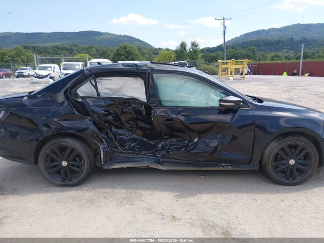 Продаж на аукціоні авто 2018 Volkswagen Jetta 1.8t Se Sport, vin: 3VWD17AJ9JM227813, номер лоту: 45977784
