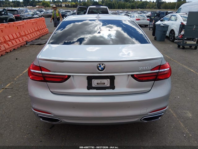 WBA7E2C58JG742283 BMW 740I