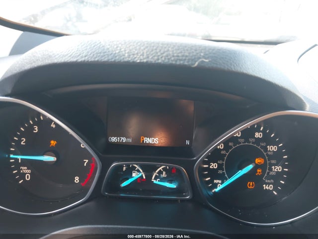 45977800 :رقم المزاد ، 1FMCU0GD2KUA78958 vin ، 2019 Ford Escape Se مزاد بيع
