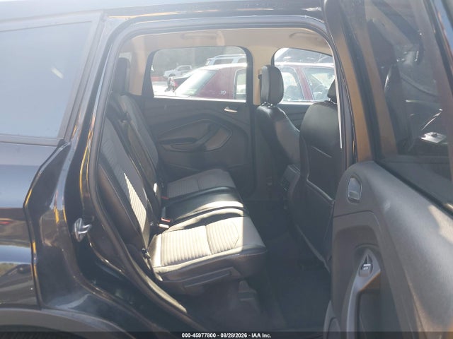 45977800 :رقم المزاد ، 1FMCU0GD2KUA78958 vin ، 2019 Ford Escape Se مزاد بيع